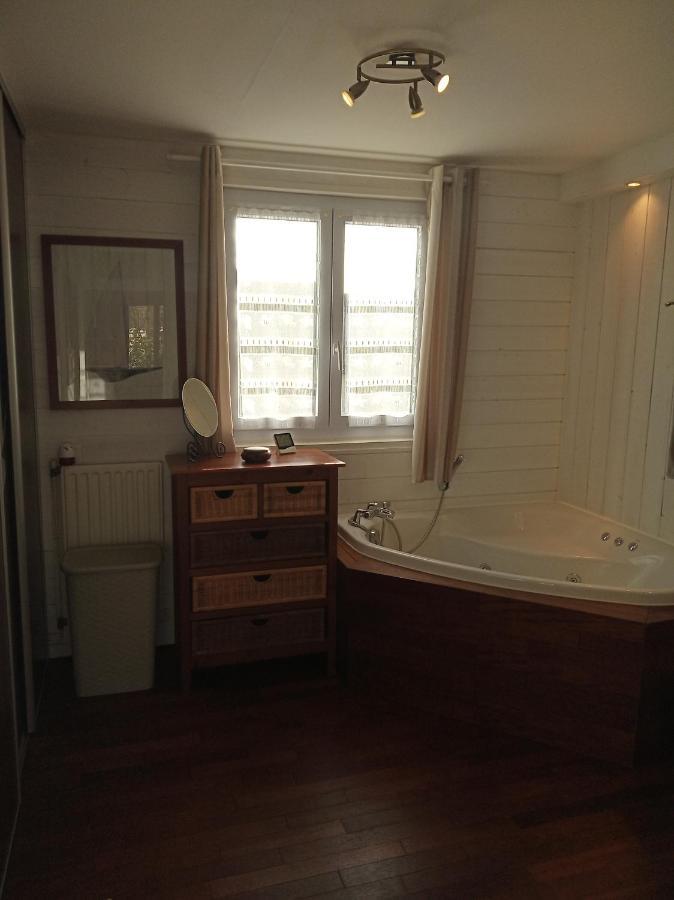 Gite De Eric Et Rose Bernières-sur-Mer Kültér fotó
